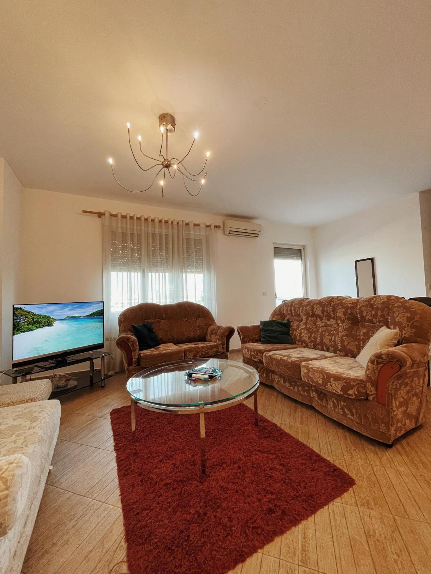 Lovely Apartment Tirana Exterior photo