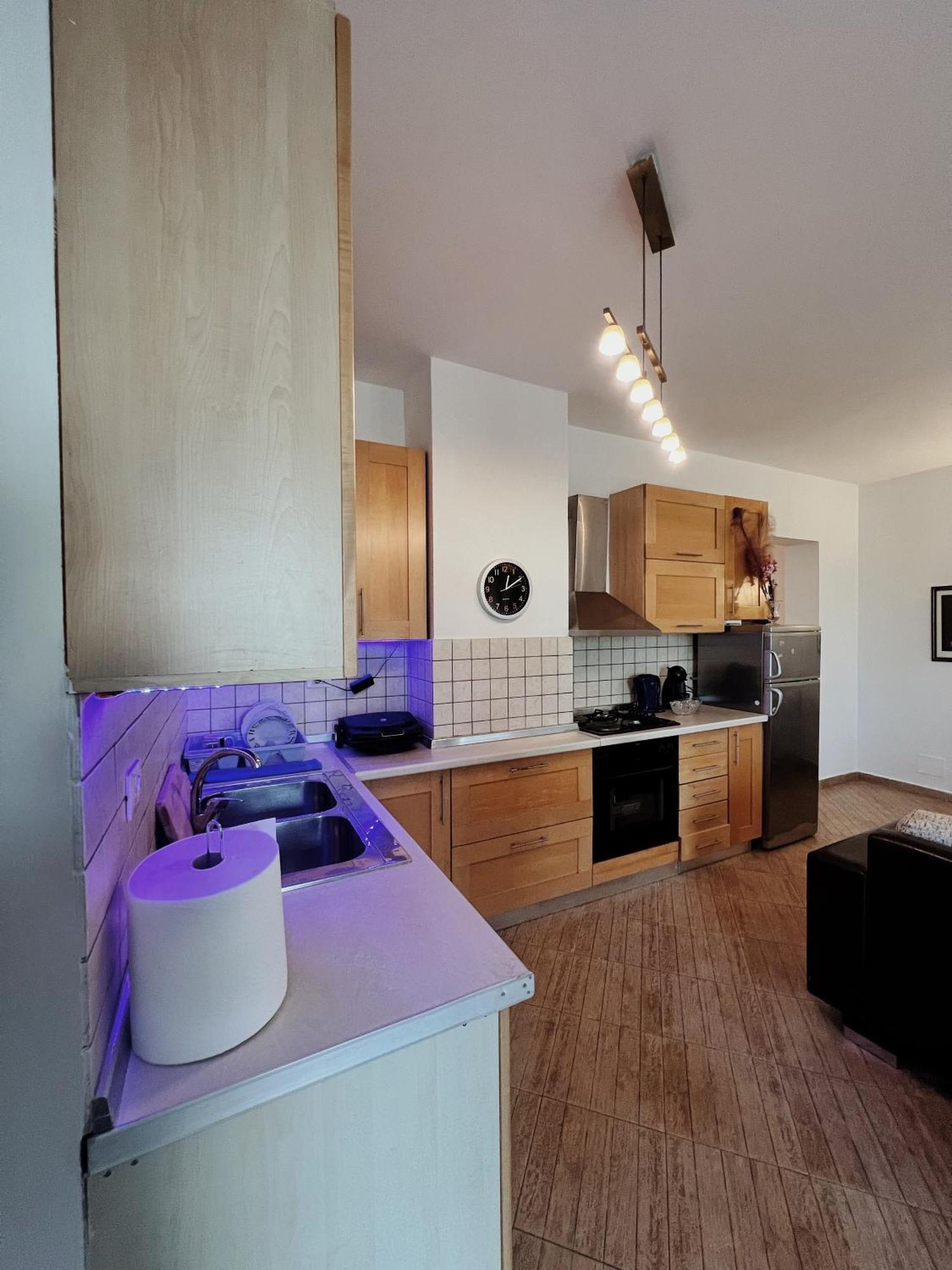 Lovely Apartment Tirana Exterior photo